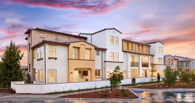 MLS: OC24024725 Condo For Sale