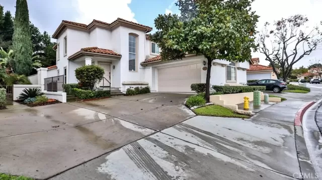 MLS: OC24027677 Condo For Sale