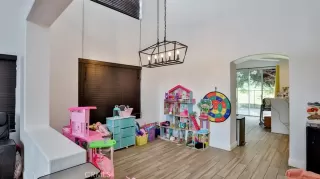 Photo #5: OC24027677 Listing