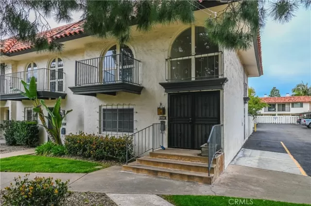 MLS: OC24033015 Condo For Sale