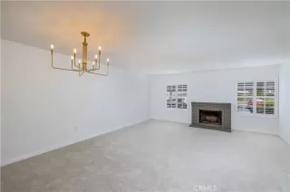 Photo #4: OC24037677 Listing