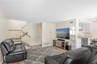 Photo #3: OC24074942 Listing 