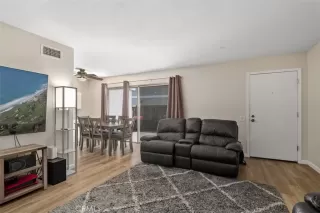 Photo #6: OC24074942 Listing 