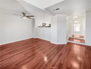 Photo #4: OC24079928 Listing