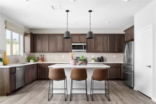 MLS: OC24080334 Condo For Sale