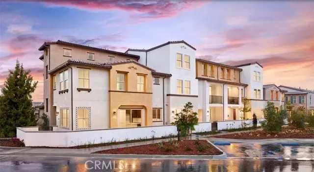 MLS: OC24080451 Condo For Sale