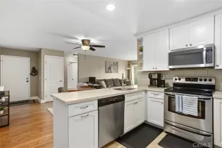 Photo #2: OC24099955 Listing 