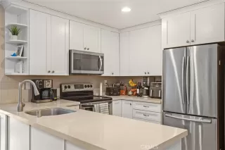 Photo #3: OC24099955 Listing 
