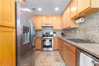 Photo #4: OC24115158 Listing 