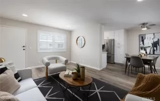 Photo #5: OC24116454 Listing 