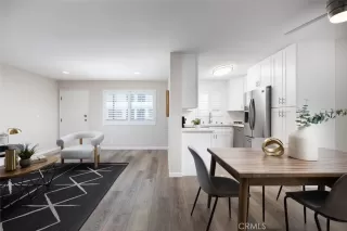 Photo #6: OC24116454 Listing 