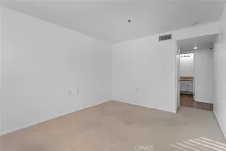 Photo #3: OC24119023 Listing 