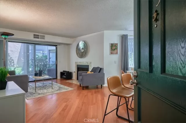 MLS: OC24127904 Condo For Sale