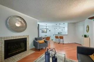 Photo #3: OC24127904 Listing 