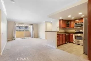 Photo #6: OC24156963 Listing