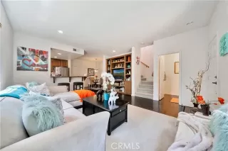 Photo #6: OC24168912 Listing 