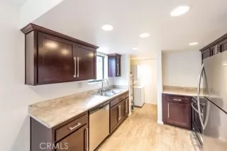 Photo #4: OC24170918 Listing