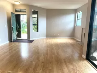 Photo #2: OC24206169 Listing 