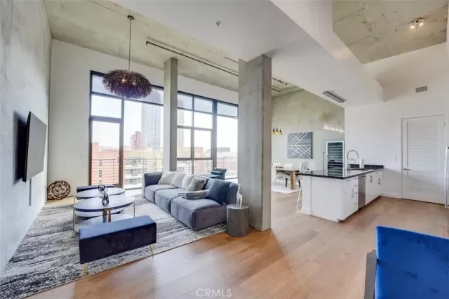 MLS: OC24206923 Condo For Sale