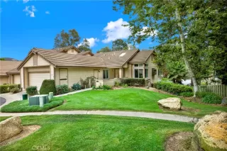 Photo #2: OC24213020 Listing 