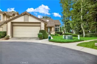 Photo #3: OC24213020 Listing 