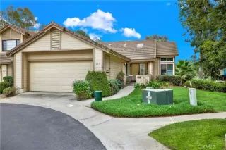 Photo #4: OC24213020 Listing 
