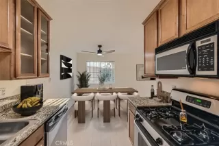 Photo #5: OC24220378 Listing