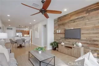 Photo #5: OC24228629 Listing