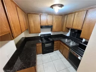 Photo #5: OC25021668 Listing