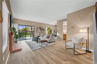 Photo #1: OC25043039 Listing