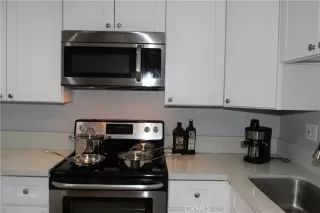 Photo #6: OC25053823 Listing 