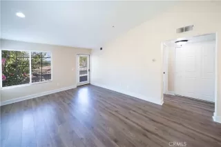 Photo #5: OC25078219 Listing 
