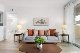 Photo #6: OC25083911 Listing