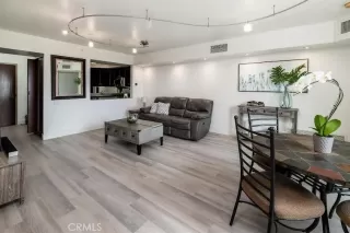 Photo #5: OC25085038 Listing