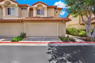 Photo #4: OC25095219 Listing