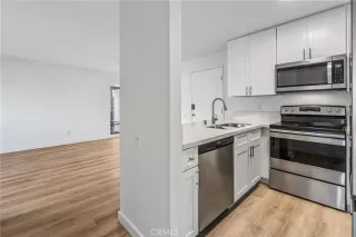 Photo #5: OC25097212 Listing