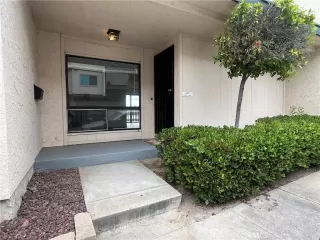 Photo #1: OC25100965 Listing