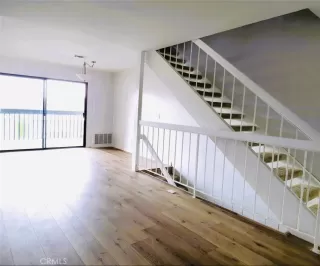 Photo #4: OC25100965 Listing