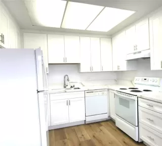 Photo #5: OC25100965 Listing