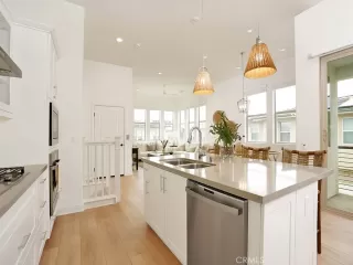 Photo #3: OC25126178 Listing