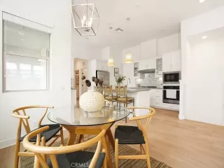 Photo #4: OC25126178 Listing