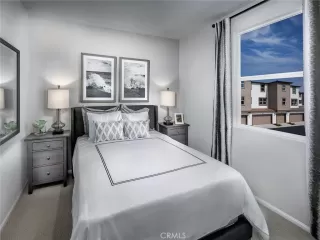 Photo #3: OC25163015 Listing 