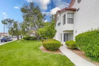 Photo #4: OC25165582 Listing