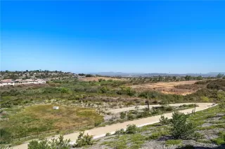 Photo #4: OC25173060 Listing 