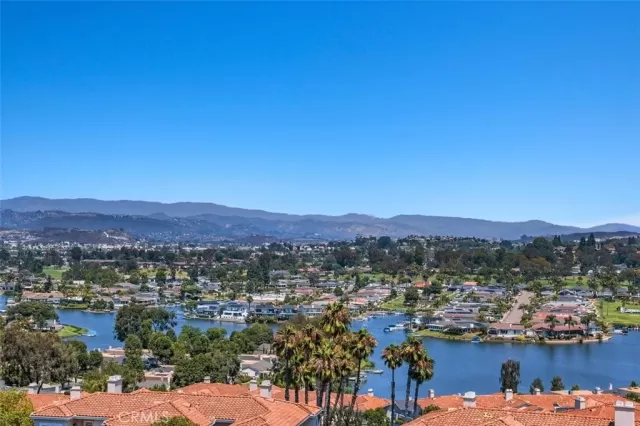 MLS: OC25176766 Condo For Sale