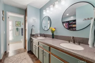 Photo #3: OC25191308 Listing 