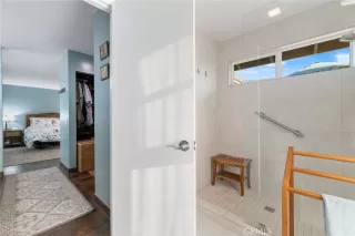 Photo #4: OC25191308 Listing 