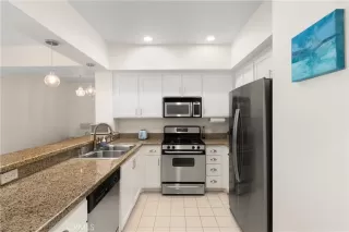 Photo #5: OC25192145 Listing 