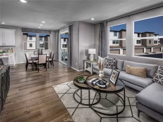 Photo #5: OC25193935 Listing