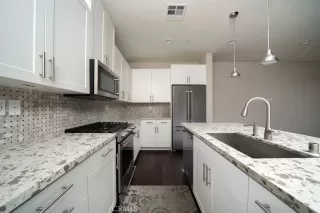 Photo #5: OC25195830 Listing